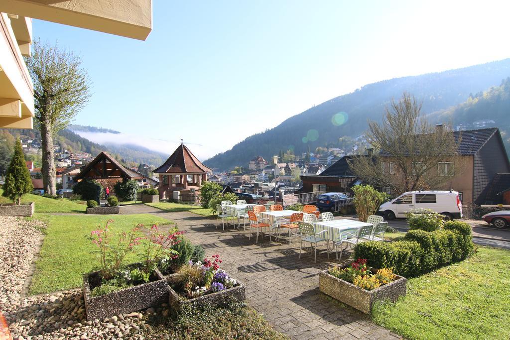 Hotel Bergfrieden バート・ヴィルトバート エクステリア 写真