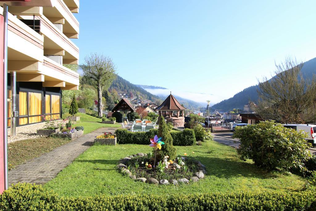 Hotel Bergfrieden バート・ヴィルトバート エクステリア 写真