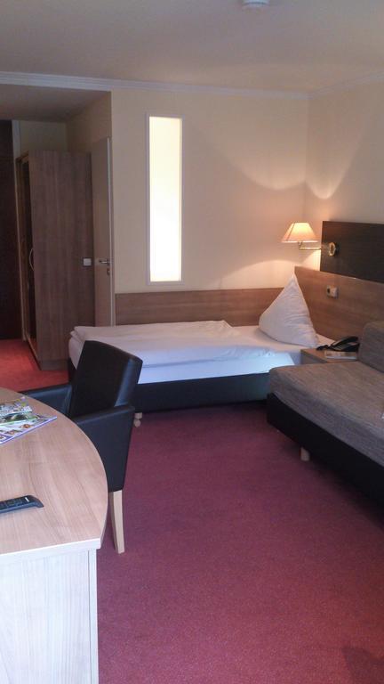 Hotel Bergfrieden バート・ヴィルトバート エクステリア 写真